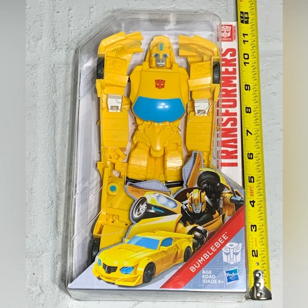 Hasbro Transformers Bumblebee Titan Toys Changers Action Figure 11